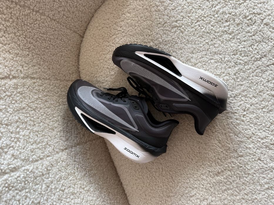 Кросівки кроссовки Nike Zoom Fly 6 41p