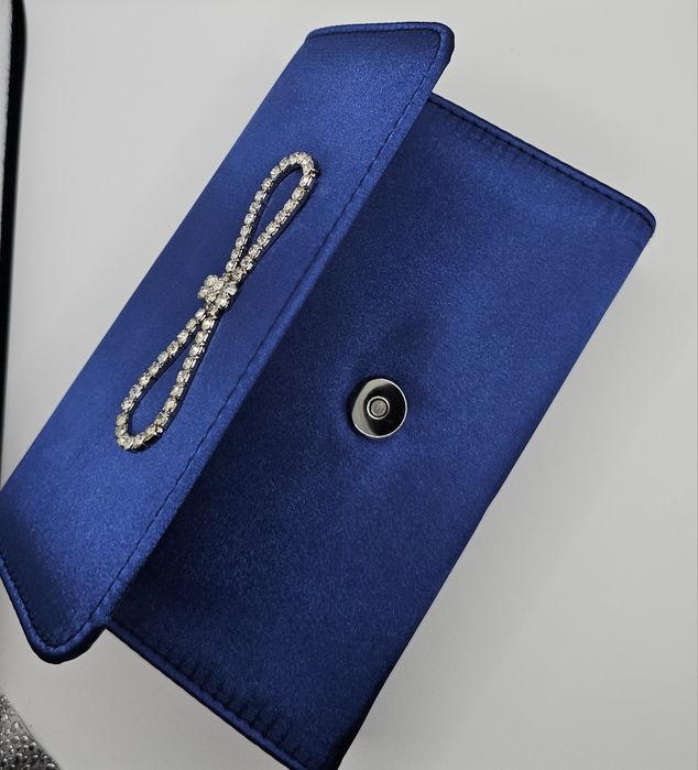 Chabrowa elegancka torebka z diamencikami kokardka na wesele urodziny