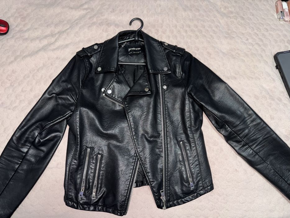 Жіноча чорна косуха