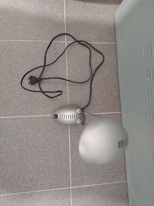 Candeeiro de pé para secretária