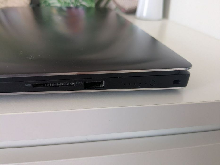 Dell Precision 5530 - i9, 32GB, 512GB SSD, NVidia Quadro P2000, 4K