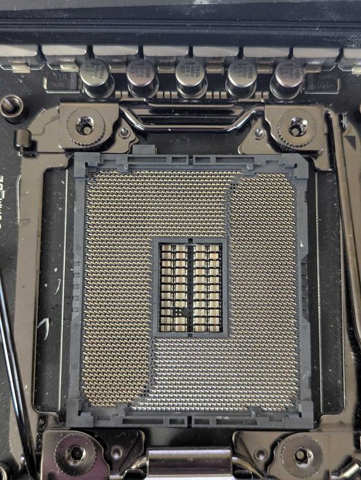 Asus Rampage V Extreme сокет LGA 2011-3 Intel X99