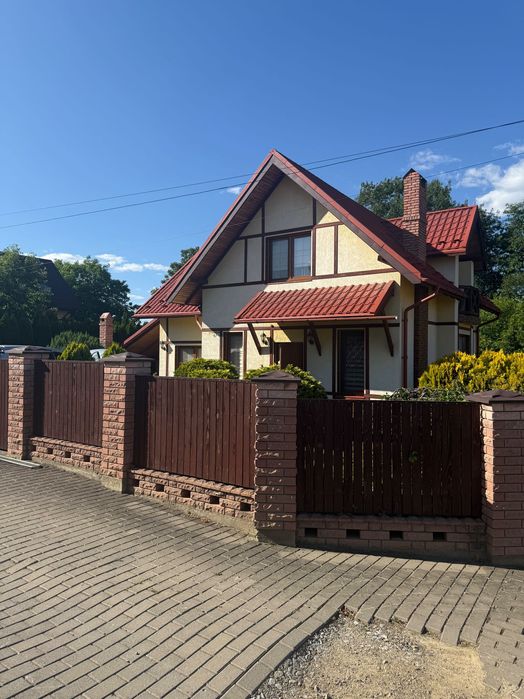 Продаж будинку по вулиці Романця.