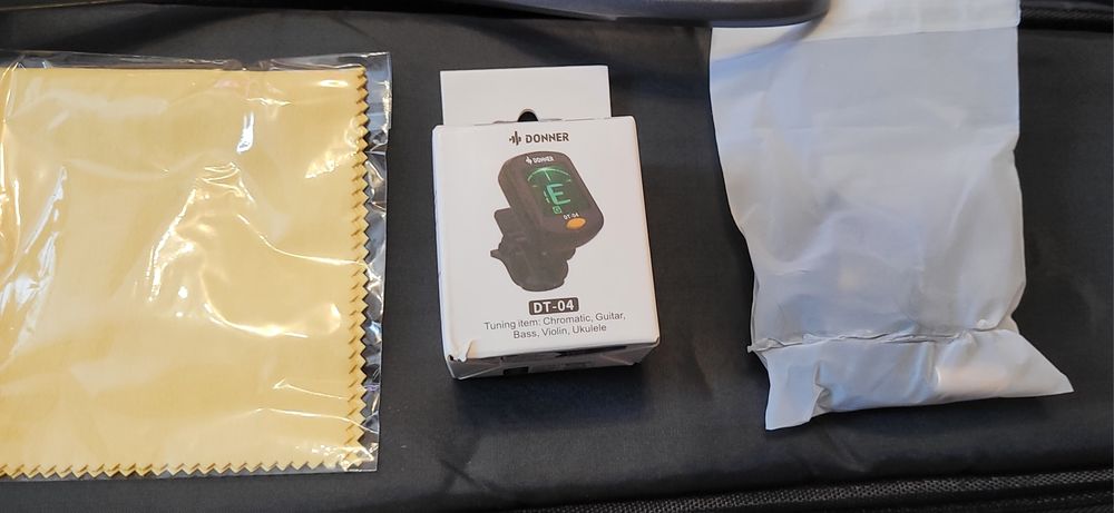 Портативна гітара для подорожей DONER Hush-1