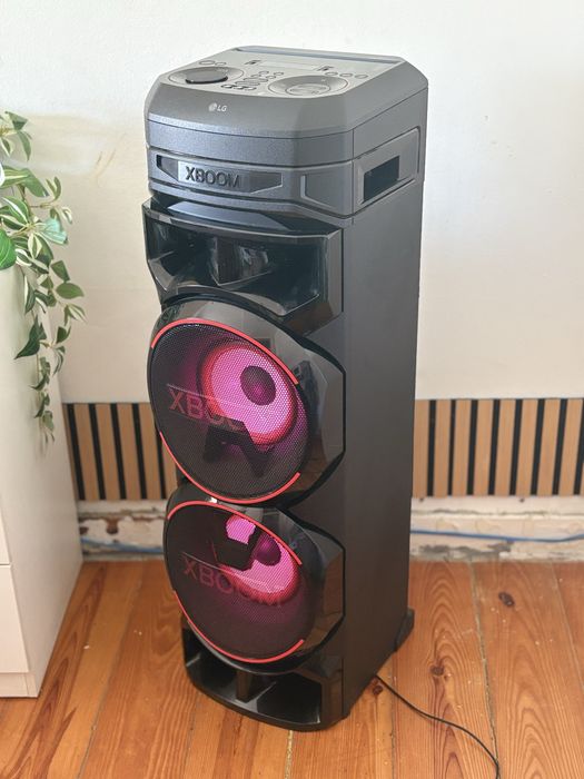 Torre de som LG XBOOM RNC9 1000W - usada apenas 3 vezes