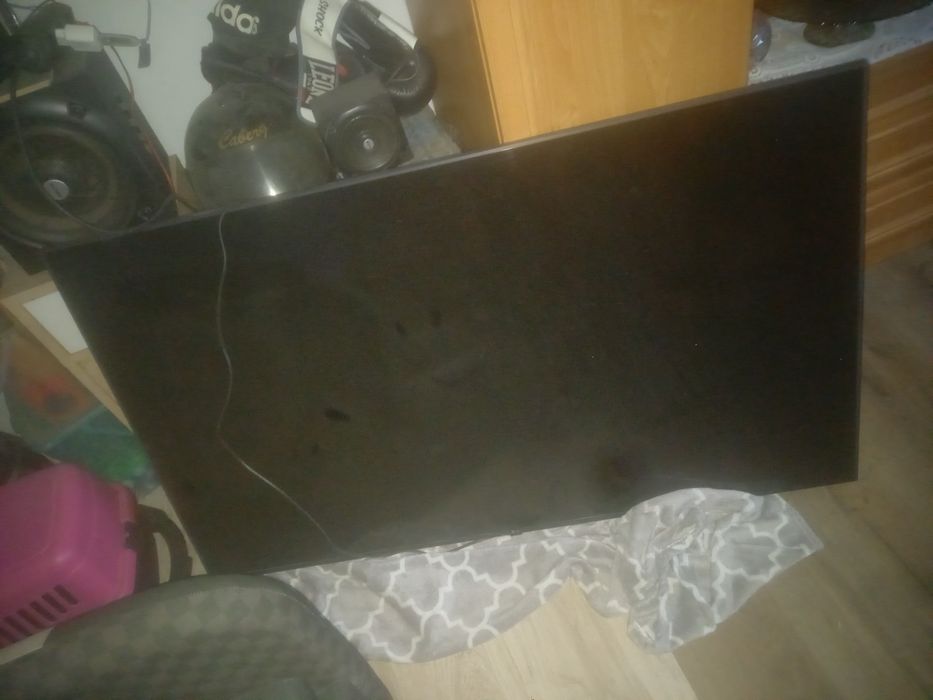Telewizor LG 64 uszkodzony