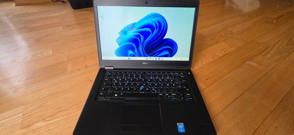 DELL 15,6 IPS/FullHD/12GB/256ssD/Win11/HDMI/WiFi/Bluetooth/Bat3godz