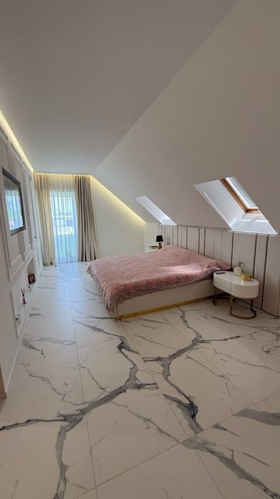 Продаж розкішного будинку с. Рованці