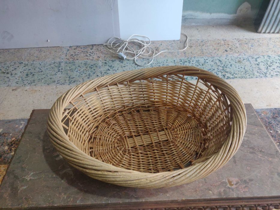 Cesto de madeira