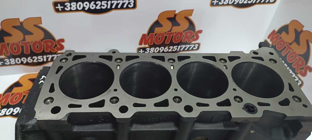 Блок двигателя голий на Мерседес Спринтер  Вито 611-646 2.2 CDI  88,5