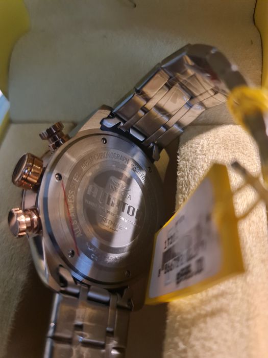 Zegarek invicta aviator.  Linia lotnicza