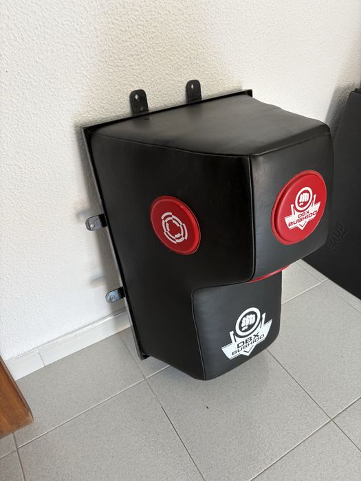 Wall Boxing Unit DBX Bushido
