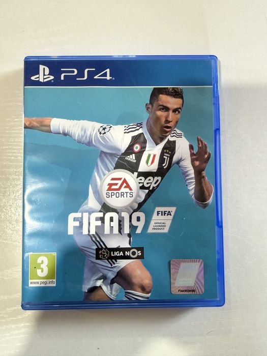 Ps4 1TB usada mas otimo estado