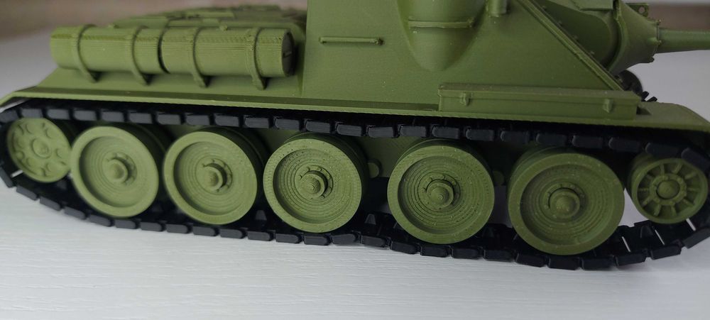 Model czołgu SU-100