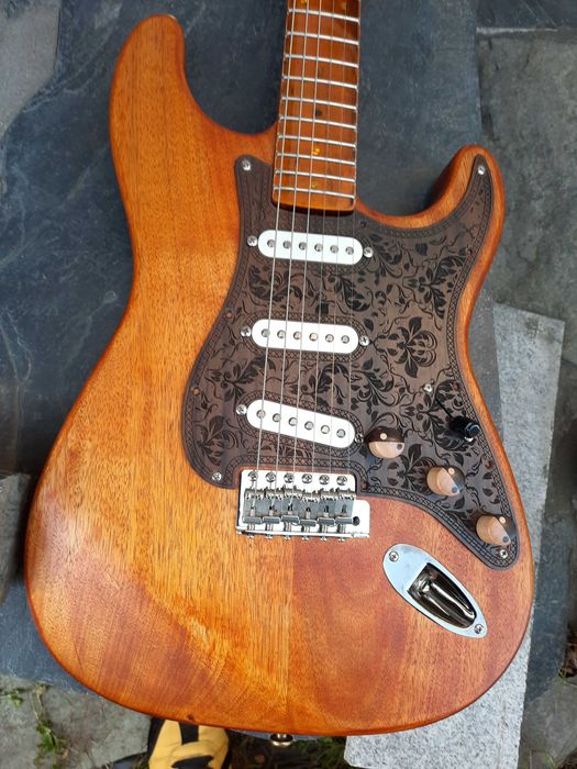 Gitara lutnicza,nietuzinkowa