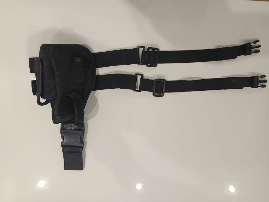 Dwie kabury, na pas i na udo Walther P 99, Glock 19