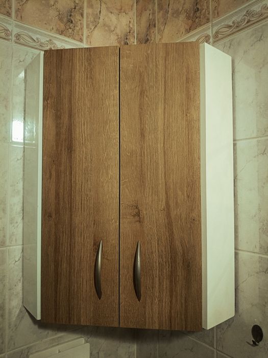 Szafki łazienkowe