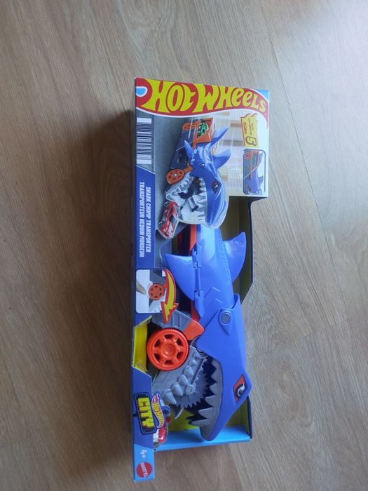 Barbie & pistas hot wheels