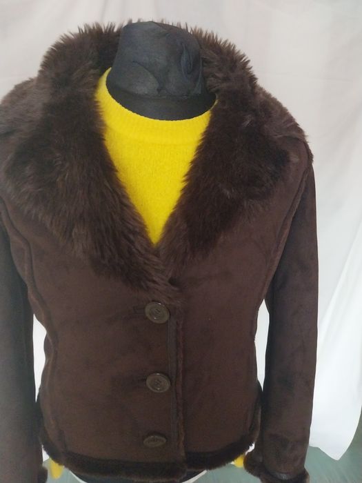 Kożuszek krótki damski firma River Island