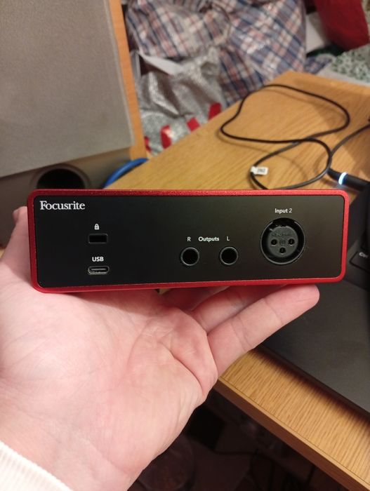 Interface Focusrite 4 geração Solo Nova