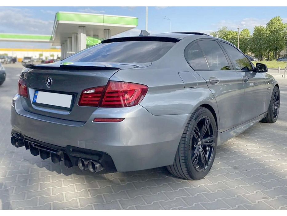 BMW 5 серія F-10/11/07 2010-2016 Задній дифузор DPT чорний глянець