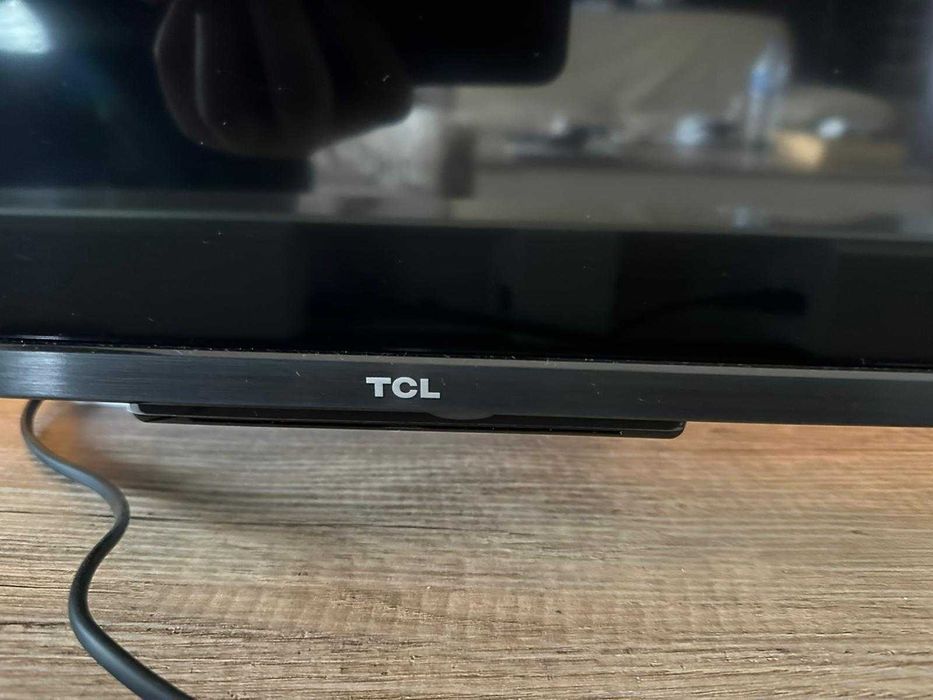 98" Television TCL (248,92m)