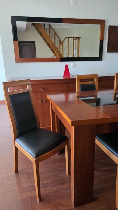 Mesa de jantar + 6 cadeiras