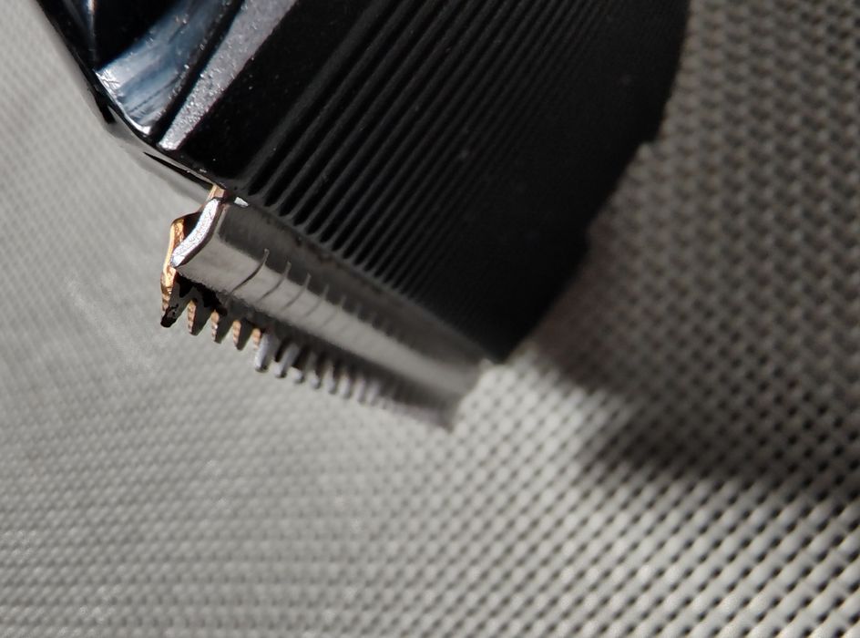 Тример для бороди Remington mb 4700