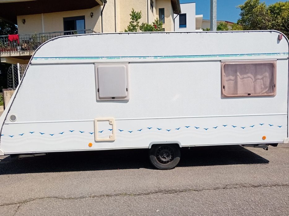 Caravana Pluma 450
