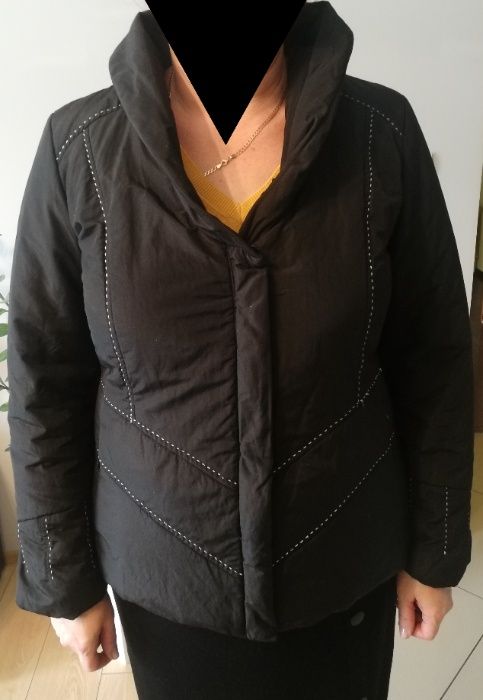 Czarna kurtka zimowa z lisem 46