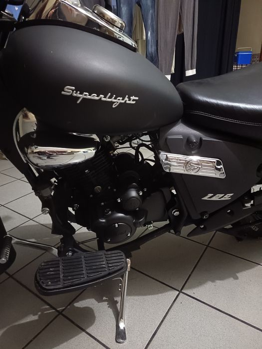 Keeway Superlight 125