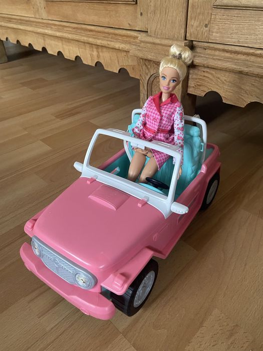 Barbie autko lalka Jeep różowy Mattel