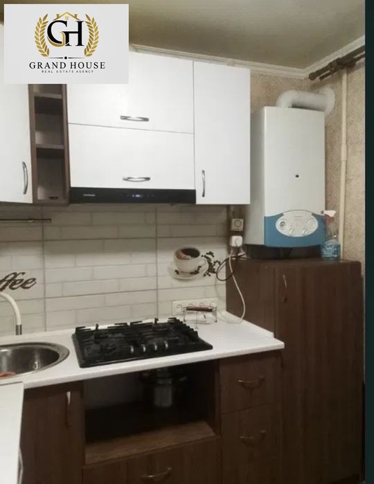 Продам двокімнатну квартиру. Вулиця Шатіла.
