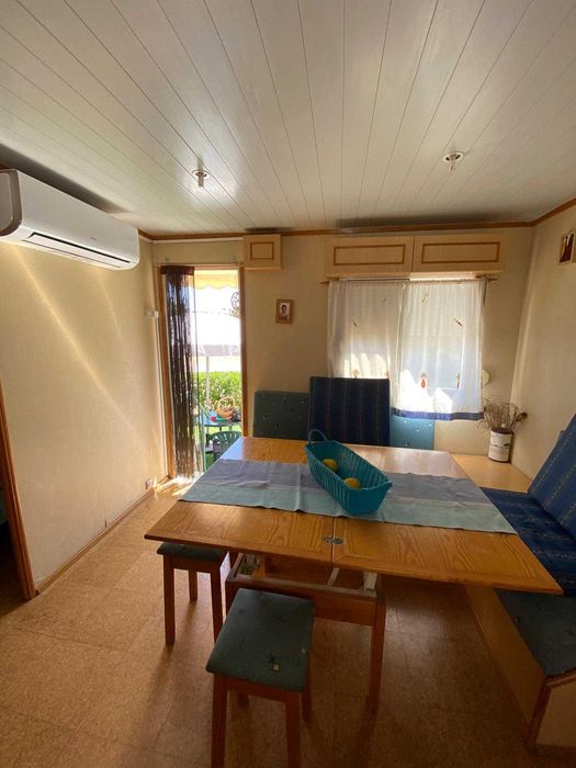 Vendo casa de férias, campo, piscina e perto da praia
