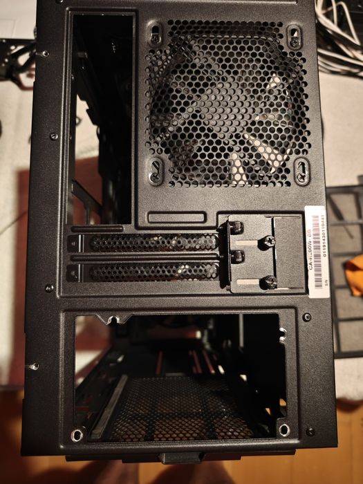 Caixa NZXT H200i Preta com RGB