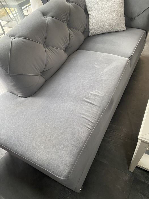 Dwie kanapy wypoczynkowe - szezlongi, sofy, welurowe.