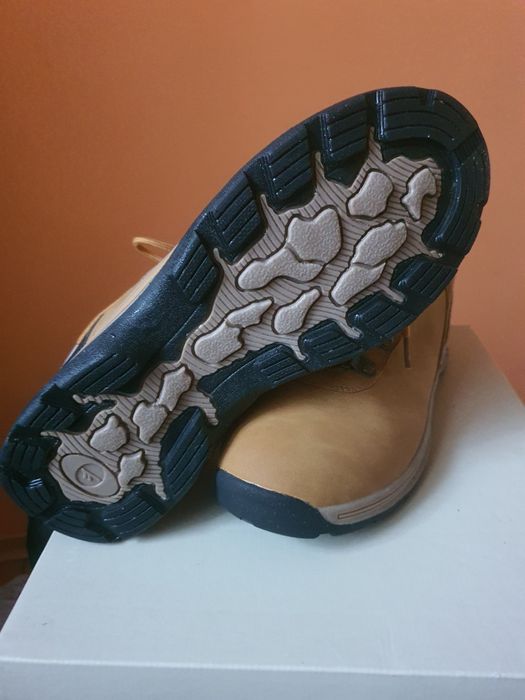 Buty trekingowe Hi-Tec w bardzo dobrym stanie 39.