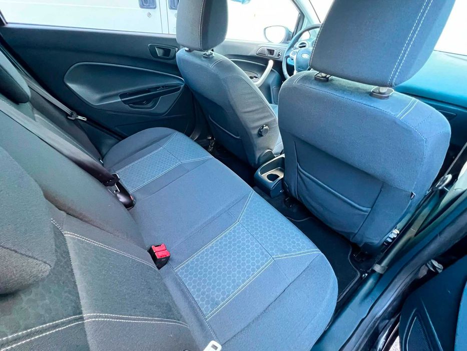 Ford Fiesta Titanium 1.6TDCI - 5 lugares