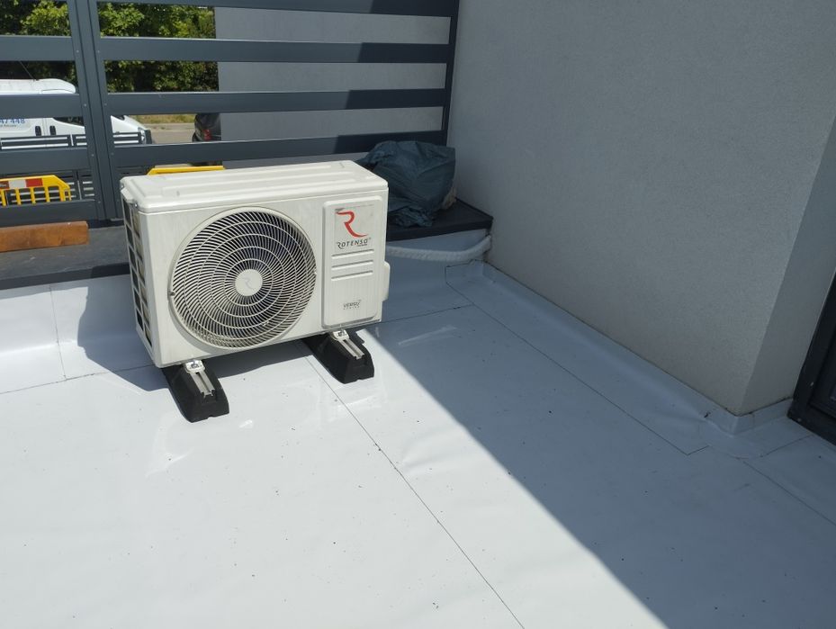 Dachy płaskie Membrany dachowe. Dach, Garaż. Balkon