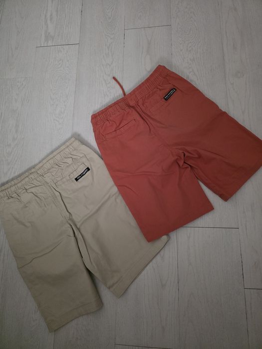 Conjunto de calções bege e cor de tijolo tamanho 7-8 anos da lefties