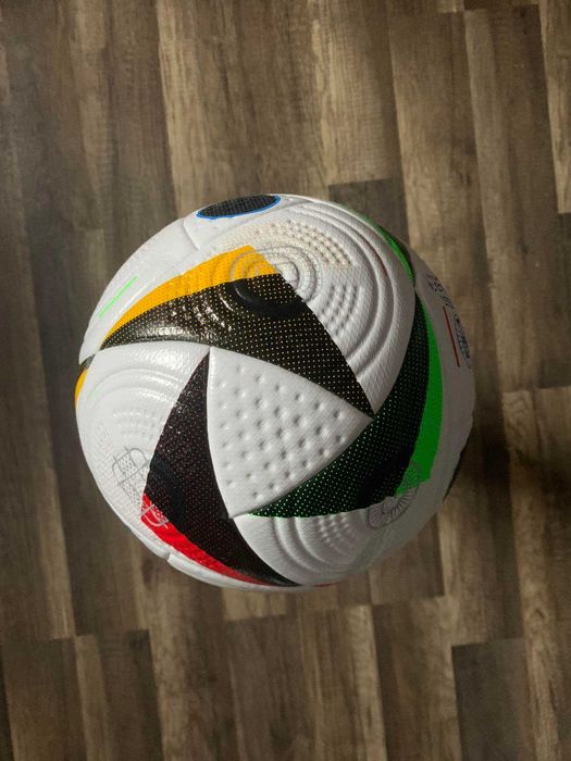 Piłka Euro 2024 r.5