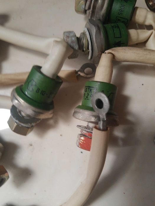 diody prostownicze + RADIATORY