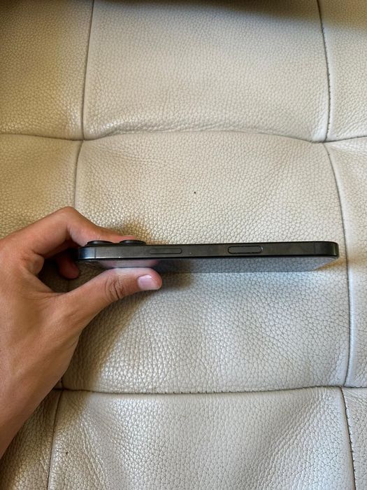 iphone 16 pro 128gb como nov