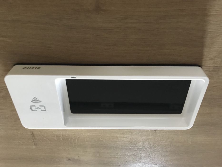 Ładowarka indukcyjna Leitz wow , organizer , piórnik