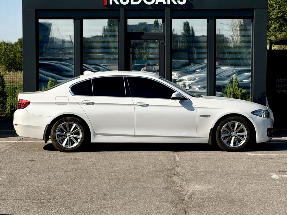 BMW 5 Series 2016 VIN WBA5A310X0G368810 фото оголошення 6 з 24