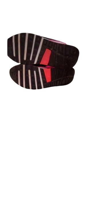 Ténis preto e rosa da Nike Air Max