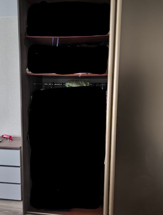 Продам шкаф-купе.