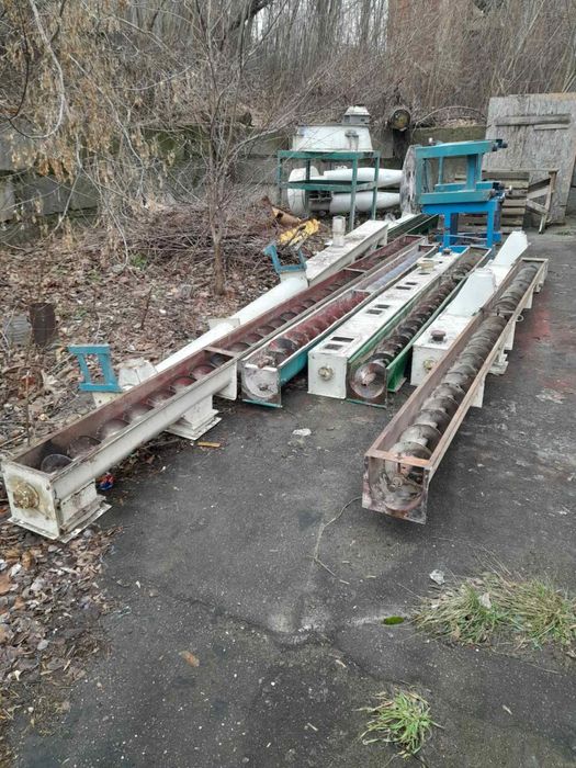 Продам шнек ф220 мм желоб