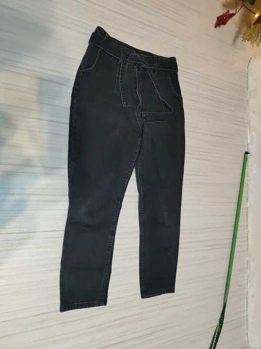 spodnie rozm. M firmy Answear