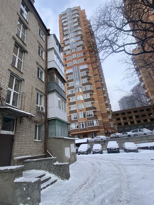 Оренда 1-кімнатної квартири на Печерську вул. Василя Тютюника 11/2